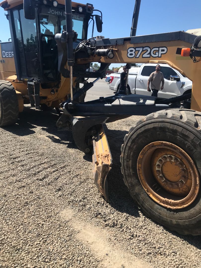 2010 DEERE 872GP - Image 12